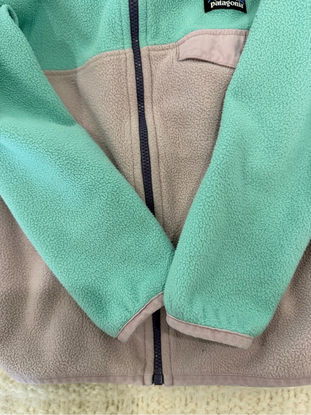 Patagonia Kids' Micro Fleece Zip Up 4T - Picture 2 of 4